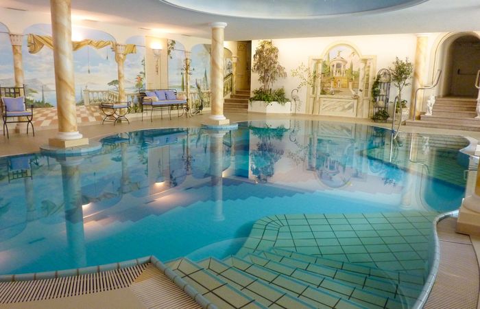 Piscina coperta Mondo del benessere Residence Sissi Tirolo Vacanza Wellness