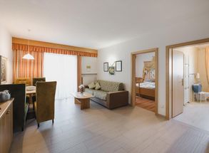 Residence Sissi Urlaub Appartement Typ Exclusive Wohnraum Schlafzimmer Badezimmer
