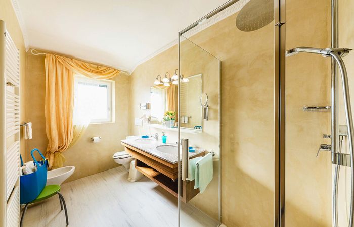 Residence Sissi Urlaub Wohnen Appartement Typ Harmony Badezimmer